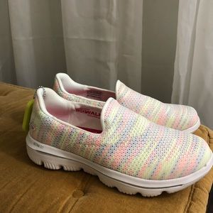 👟New in box,Skechers GOWALK walking shoes 💥